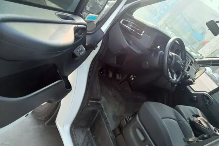 2022 JMC FuShun 2.0T 146HP L4 6MT,autocango,china used car exporter,china ev exporter,chinese used car exporter,chinese used ev exporter