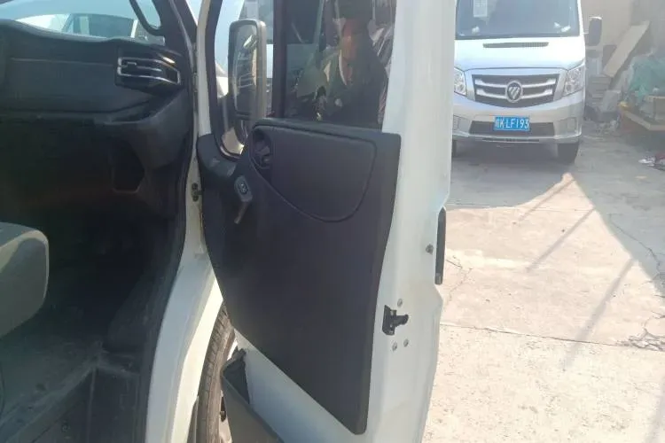 2022 JMC FuShun 2.0T 146HP L4 6MT,autocango,china used car exporter,china ev exporter,chinese used car exporter,chinese used ev exporter