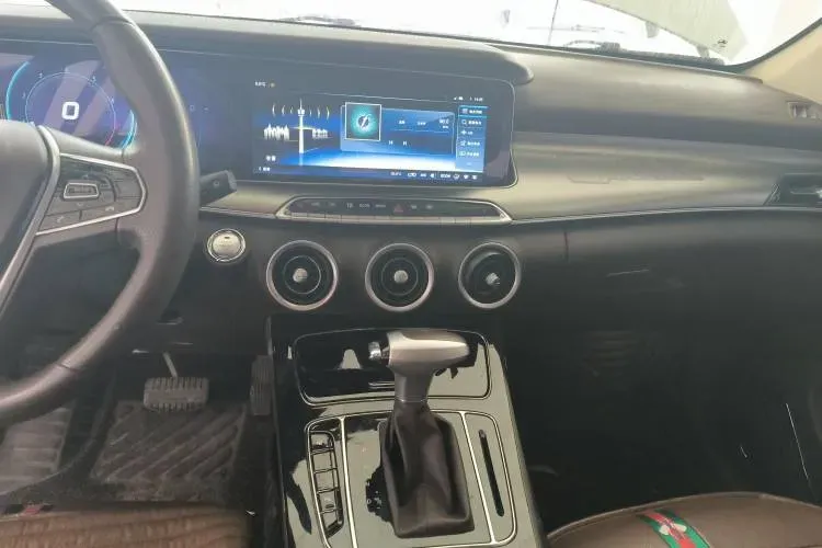 2018 Leopaard Mattu 1.6T 200HP L4 6DCT,autocango,china used car exporter,china ev exporter,chinese used car exporter,chinese used ev exporter