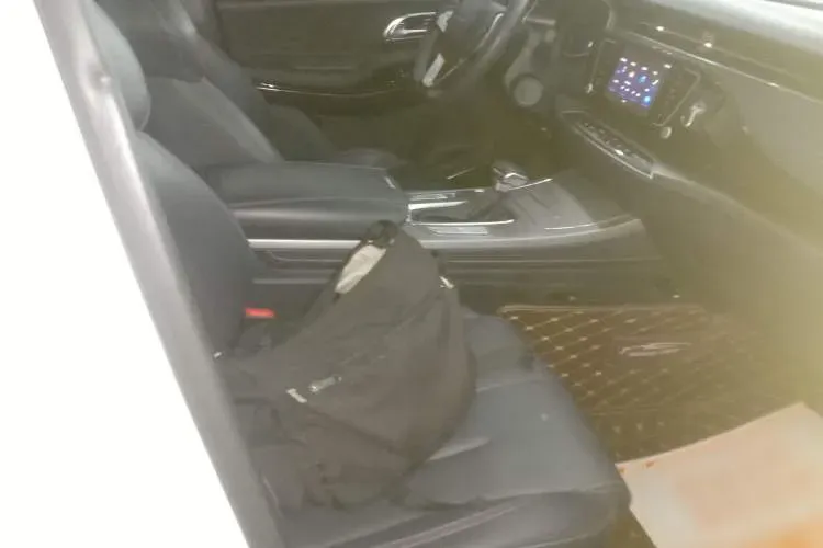 2020 ChangAn Oshan X7 1.5T 178HP L4 7DCT,autocango,china used car exporter,china ev exporter,chinese used car exporter,chinese used ev exporter