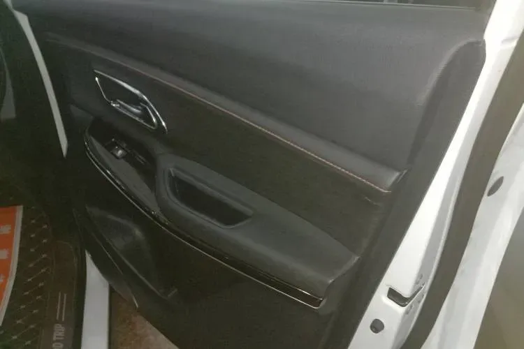 2020 ChangAn Oshan X7 1.5T 178HP L4 7DCT,autocango,china used car exporter,china ev exporter,chinese used car exporter,chinese used ev exporter