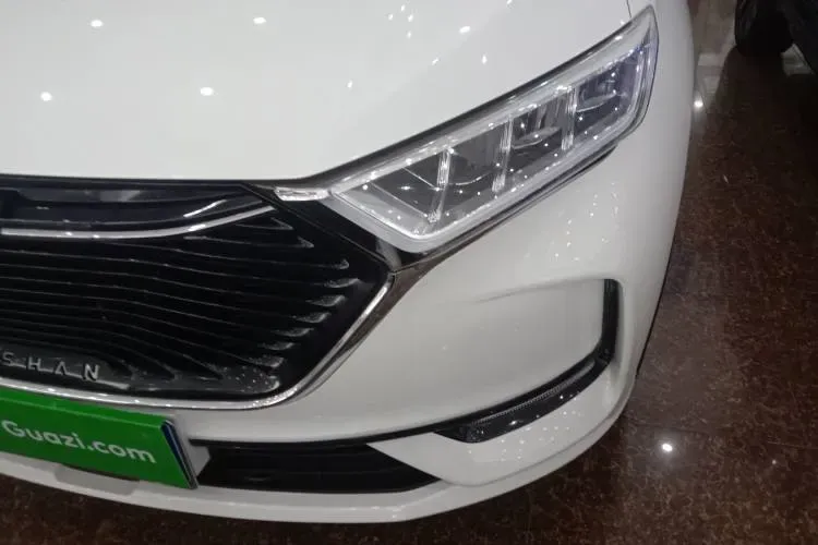2020 ChangAn Oshan X7 1.5T 178HP L4 7DCT,autocango,china used car exporter,china ev exporter,chinese used car exporter,chinese used ev exporter