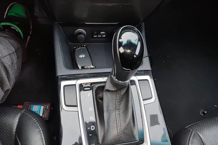 2014 Hyundai Mistra 1.8L 143HP L4 6AT,autocango,china used car exporter,china ev exporter,chinese used car exporter,chinese used ev exporter