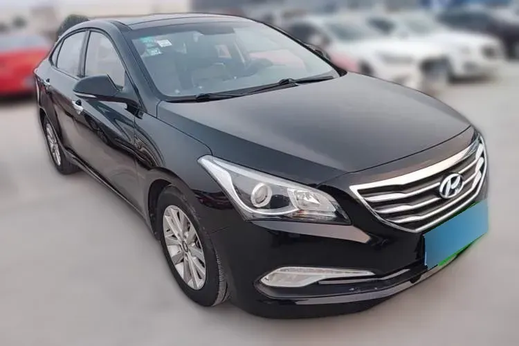 2014 Hyundai Mistra 1.8L 143HP L4 6AT,autocango,china used car exporter,china ev exporter,chinese used car exporter,chinese used ev exporter