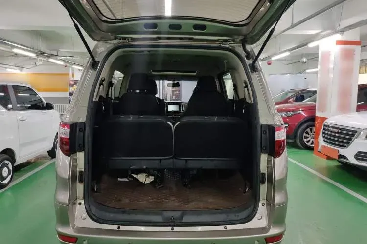 2017 JinBei F50 1.6L 118HP L4 5MT,autocango,china used car exporter,china ev exporter,chinese used car exporter,chinese used ev exporter