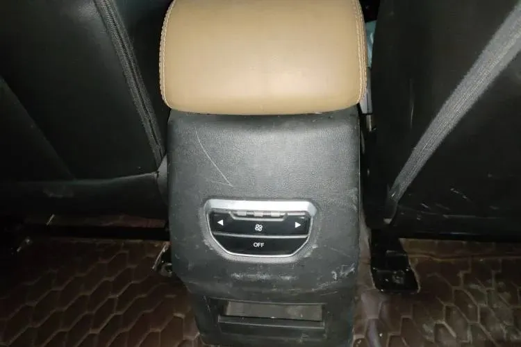 2017 JinBei F50 1.6L 118HP L4 5MT,autocango,china used car exporter,china ev exporter,chinese used car exporter,chinese used ev exporter