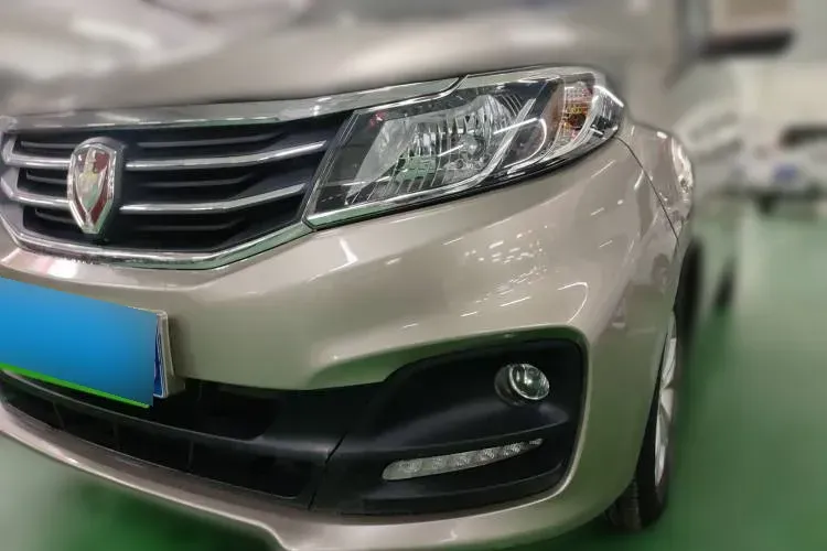 2017 JinBei F50 1.6L 118HP L4 5MT,autocango,china used car exporter,china ev exporter,chinese used car exporter,chinese used ev exporter