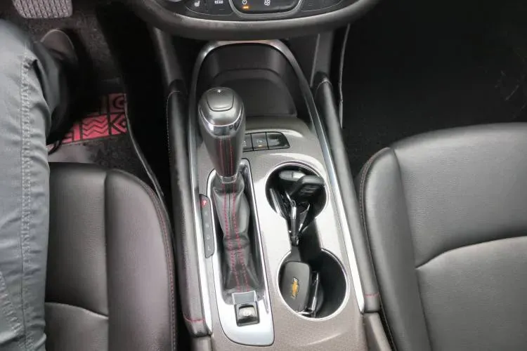 2019 Chevrolet Malibu XL 2.0T 241HP L4 9AT,autocango,china used car exporter,china ev exporter,chinese used car exporter,chinese used ev exporter