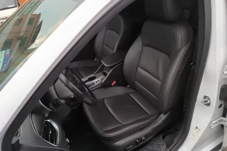 2019 Chevrolet Malibu XL 2.0T 241HP L4 9AT,autocango,china used car exporter,china ev exporter,chinese used car exporter,chinese used ev exporter