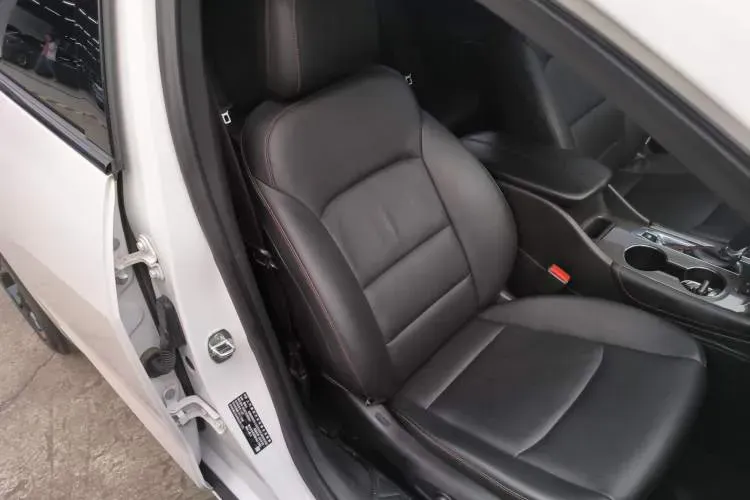 2019 Chevrolet Malibu XL 2.0T 241HP L4 9AT,autocango,china used car exporter,china ev exporter,chinese used car exporter,chinese used ev exporter