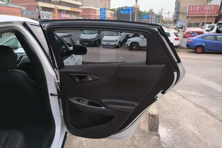 2019 Chevrolet Malibu XL 2.0T 241HP L4 9AT,autocango,china used car exporter,china ev exporter,chinese used car exporter,chinese used ev exporter