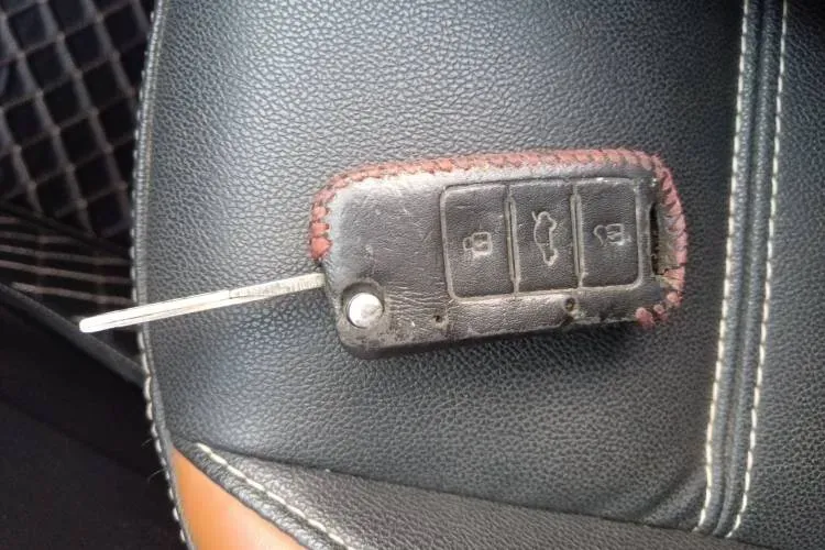 2017 Zotye T300 1.5L 112HP L4 5MT,autocango,china used car exporter,china ev exporter,chinese used car exporter,chinese used ev exporter