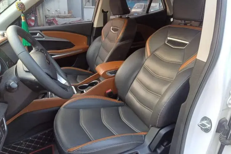 2017 Zotye T300 1.5L 112HP L4 5MT,autocango,china used car exporter,china ev exporter,chinese used car exporter,chinese used ev exporter