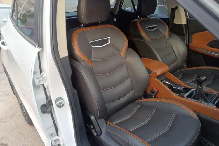 2017 Zotye T300 1.5L 112HP L4 5MT,autocango,china used car exporter,china ev exporter,chinese used car exporter,chinese used ev exporter