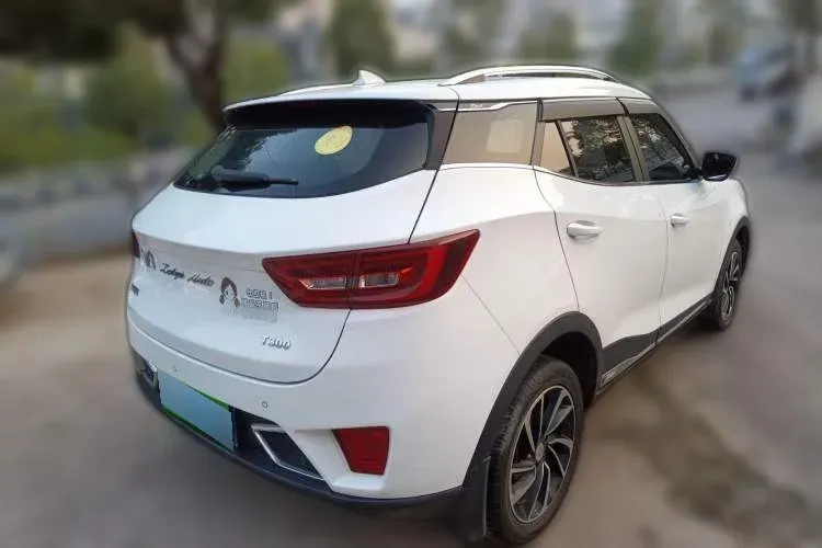 2017 Zotye T300 1.5L 112HP L4 5MT,autocango,china used car exporter,china ev exporter,chinese used car exporter,chinese used ev exporter