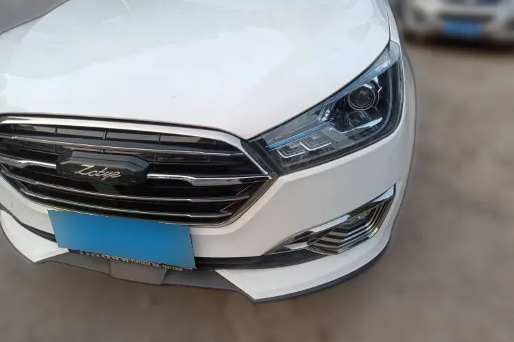 2017 Zotye T300 1.5L 112HP L4 5MT,autocango,china used car exporter,china ev exporter,chinese used car exporter,chinese used ev exporter