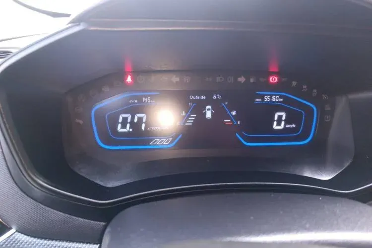 2017 ChangAn Oshan A800 1.6L 125HP L4 5MT,autocango,china used car exporter,china ev exporter,chinese used car exporter,chinese used ev exporter