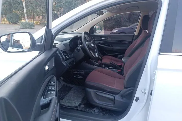 2017 ChangAn Oshan A800 1.6L 125HP L4 5MT,autocango,china used car exporter,china ev exporter,chinese used car exporter,chinese used ev exporter