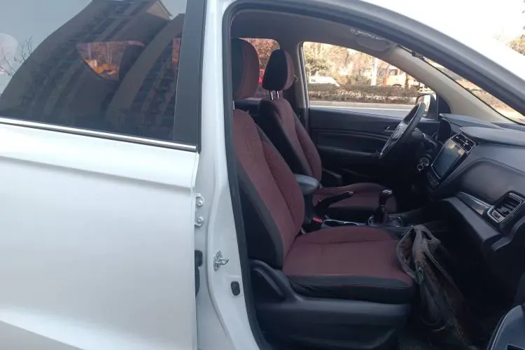 2017 ChangAn Oshan A800 1.6L 125HP L4 5MT,autocango,china used car exporter,china ev exporter,chinese used car exporter,chinese used ev exporter