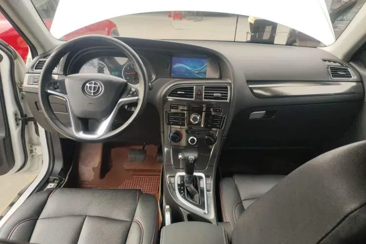 2014 Brilliance Auto V5 1.5T 150HP L4 5AT,autocango,china used car exporter,china ev exporter,chinese used car exporter,chinese used ev exporter