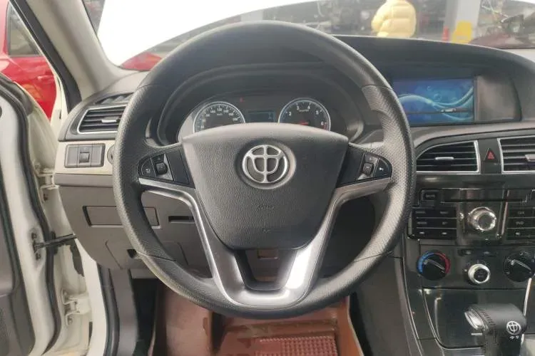 2014 Brilliance Auto V5 1.5T 150HP L4 5AT,autocango,china used car exporter,china ev exporter,chinese used car exporter,chinese used ev exporter