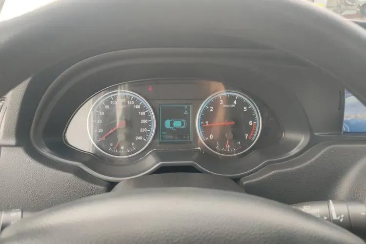 2014 Brilliance Auto V5 1.5T 150HP L4 5AT,autocango,china used car exporter,china ev exporter,chinese used car exporter,chinese used ev exporter