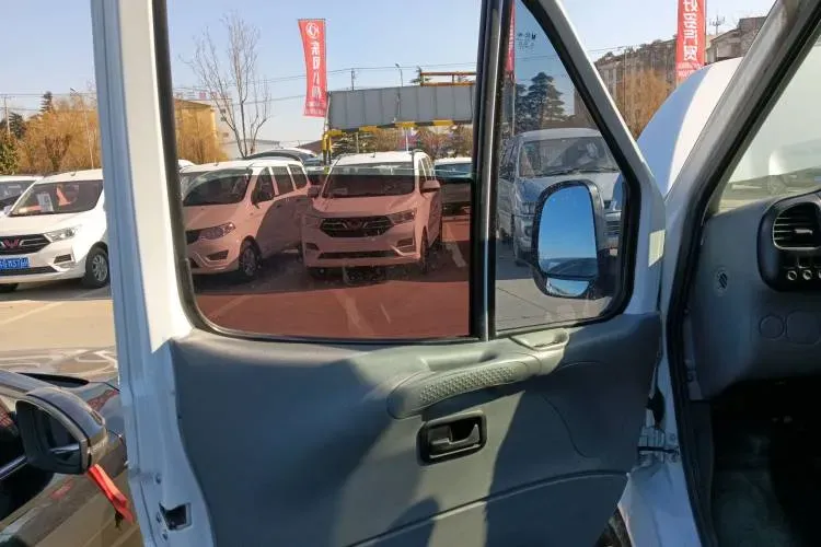 2017 JMC TeShun 2.8T 116HP L4 5MT,autocango,china used car exporter,china ev exporter,chinese used car exporter,chinese used ev exporter