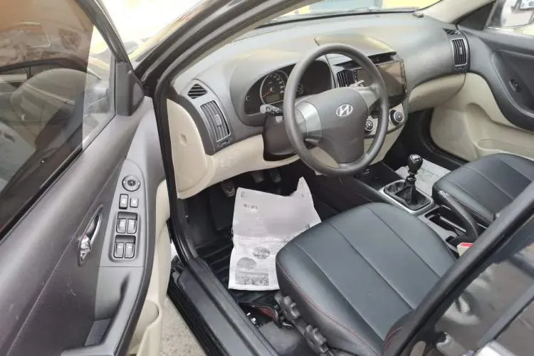 2011 Hyundai Celesta 1.6L 123HP L4 5MT,autocango,china used car exporter,china ev exporter,chinese used car exporter,chinese used ev exporter