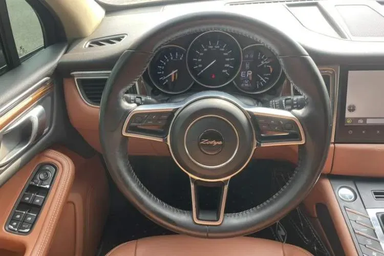 2017 Zotye SR9 2.0T 190HP L4 6DCT,autocango,china used car exporter,china ev exporter,chinese used car exporter,chinese used ev exporter