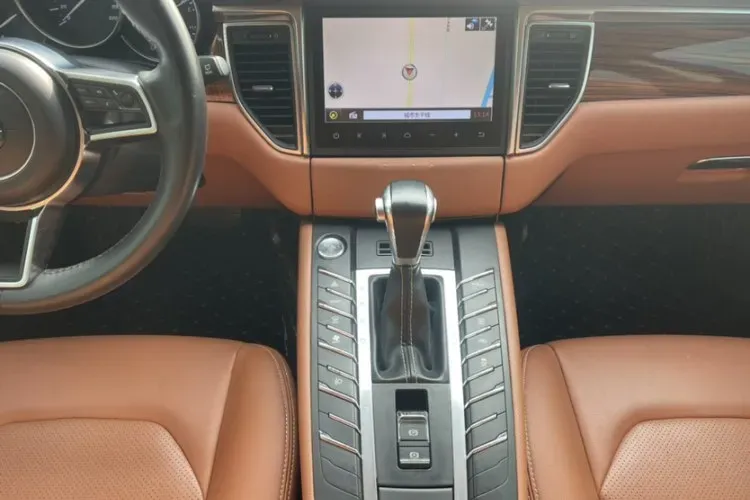 2017 Zotye SR9 2.0T 190HP L4 6DCT,autocango,china used car exporter,china ev exporter,chinese used car exporter,chinese used ev exporter