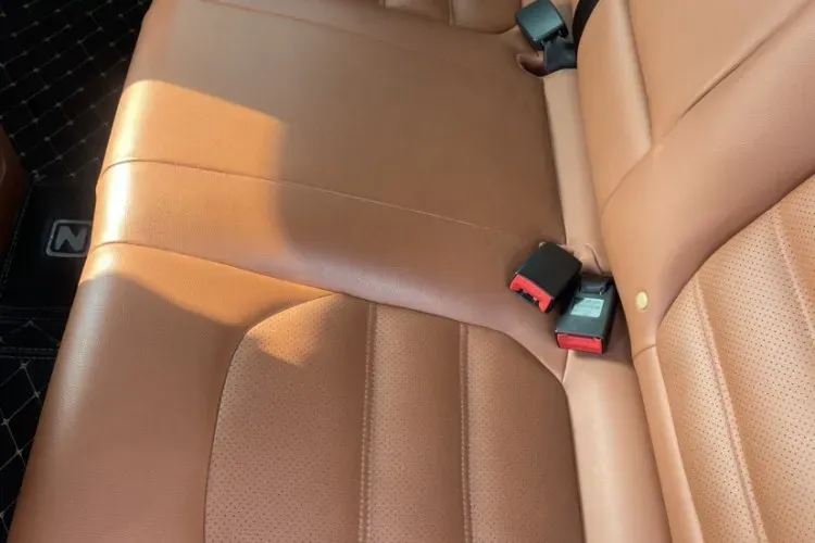 2017 Zotye SR9 2.0T 190HP L4 6DCT,autocango,china used car exporter,china ev exporter,chinese used car exporter,chinese used ev exporter