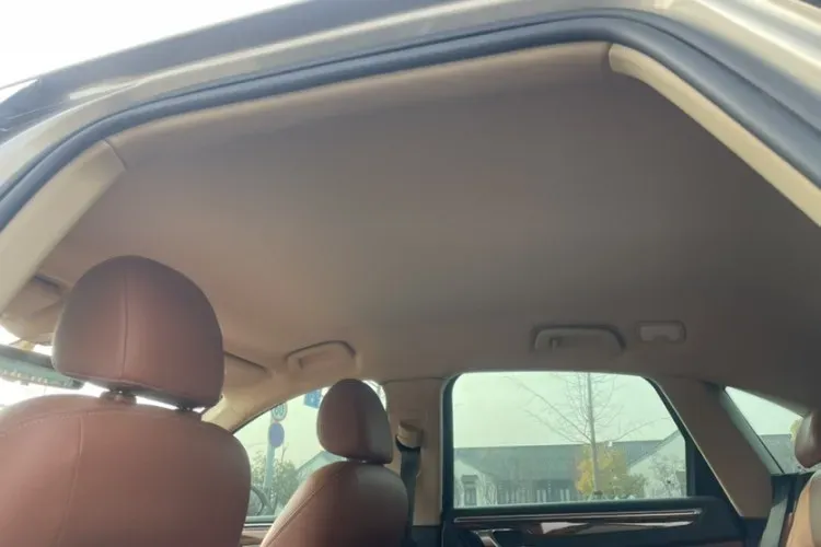 2017 Zotye SR9 2.0T 190HP L4 6DCT,autocango,china used car exporter,china ev exporter,chinese used car exporter,chinese used ev exporter