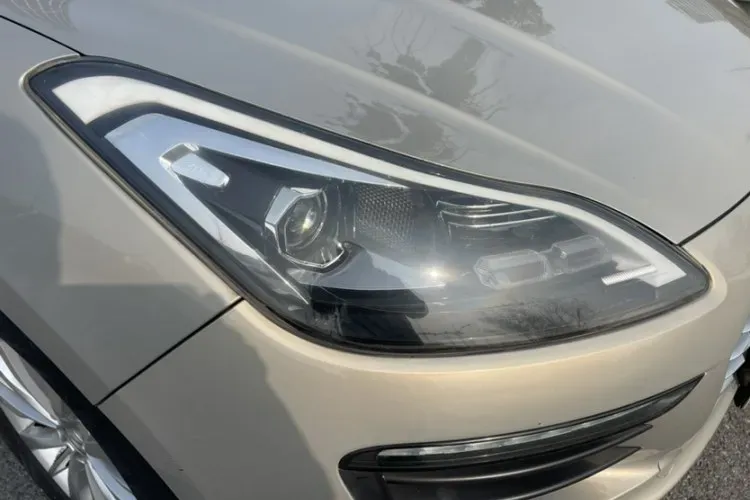 2017 Zotye SR9 2.0T 190HP L4 6DCT,autocango,china used car exporter,china ev exporter,chinese used car exporter,chinese used ev exporter