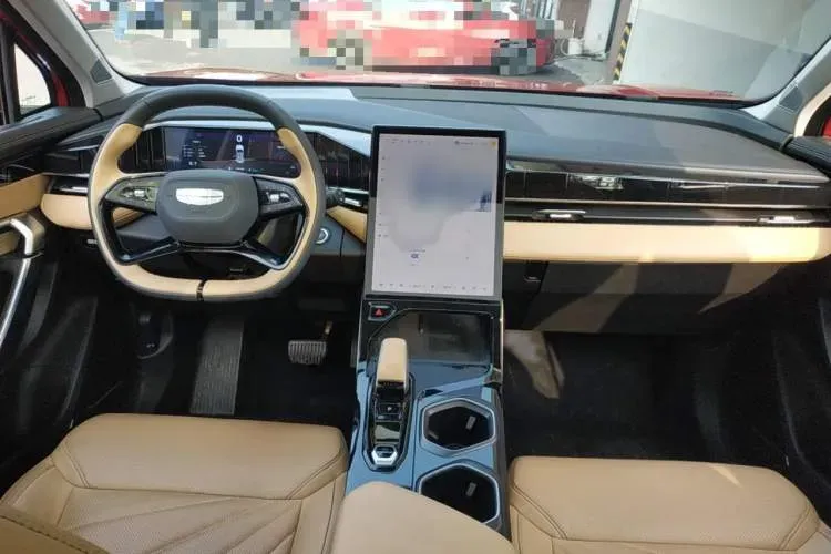 2023 Geely StarRay 2.0T 218HP L4 7DCT,autocango,china used car exporter,china ev exporter,chinese used car exporter,chinese used ev exporter