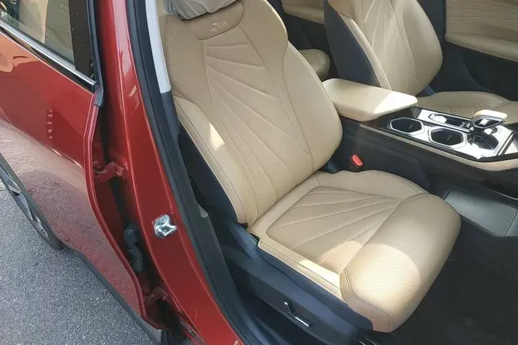 2023 Geely StarRay 2.0T 218HP L4 7DCT,autocango,china used car exporter,china ev exporter,chinese used car exporter,chinese used ev exporter