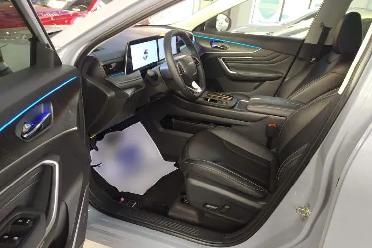 2023 Venucia Grand V DD-i 1.5T 163HP L4 E-CVT PHEV 18.4KWH,autocango,china used car exporter,china ev exporter,chinese used car exporter,chinese used ev exporter
