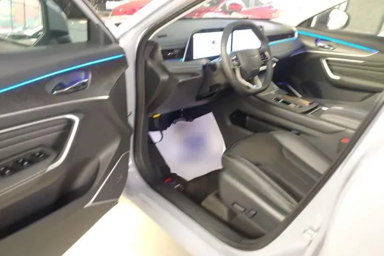 2023 Venucia Grand V DD-i 1.5T 163HP L4 E-CVT PHEV 18.4KWH,autocango,china used car exporter,china ev exporter,chinese used car exporter,chinese used ev exporter