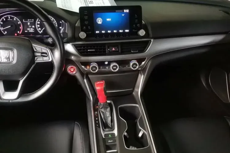 2018 Honda Accord 1.5T 194HP L4 CVT,autocango,china used car exporter,china ev exporter,chinese used car exporter,chinese used ev exporter