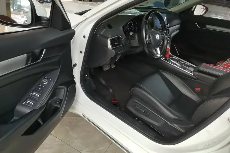 2018 Honda Accord 1.5T 194HP L4 CVT,autocango,china used car exporter,china ev exporter,chinese used car exporter,chinese used ev exporter