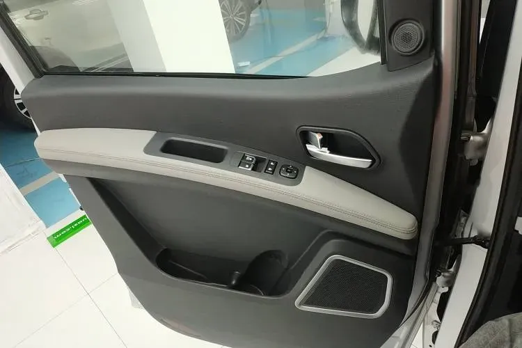 2021 JAC Refine M4 2.0L 144HP L4 5MT,autocango,china used car exporter,china ev exporter,chinese used car exporter,chinese used ev exporter