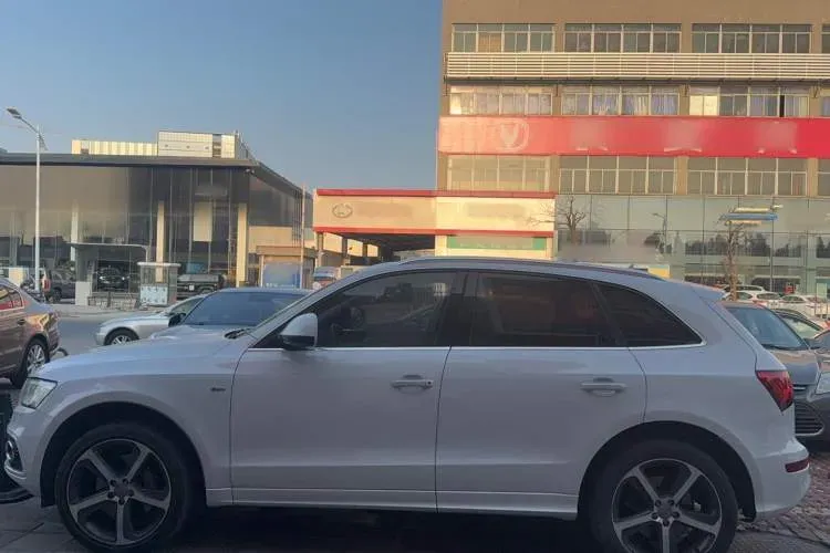 2013 Audi Q5 3.0T 272HP V6 8AT,autocango,china used car exporter,china ev exporter,chinese used car exporter,chinese used ev exporter