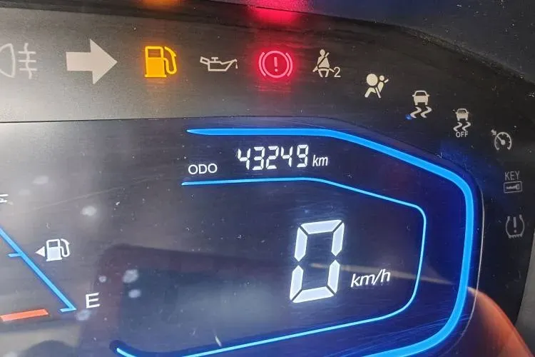 2017 ChangAn Oshan A800 1.6L 125HP L4 5MT,autocango,china used car exporter,china ev exporter,chinese used car exporter,chinese used ev exporter