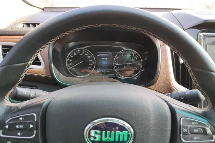 2017 SWM X7 1.5T 156HP L4 6AT,autocango,china used car exporter,china ev exporter,chinese used car exporter,chinese used ev exporter