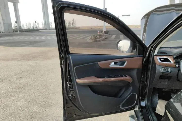 2017 SWM X7 1.5T 156HP L4 6AT,autocango,china used car exporter,china ev exporter,chinese used car exporter,chinese used ev exporter