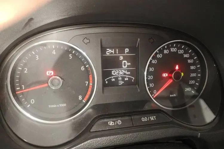 2014 Volkswagen Polo 1.4L 90HP L4 6AT,autocango,china used car exporter,china ev exporter,chinese used car exporter,chinese used ev exporter