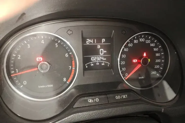 2014 Volkswagen Polo 1.4L 90HP L4 6AT,autocango,china used car exporter,china ev exporter,chinese used car exporter,chinese used ev exporter