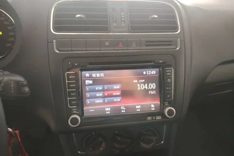 2014 Volkswagen Polo 1.4L 90HP L4 6AT,autocango,china used car exporter,china ev exporter,chinese used car exporter,chinese used ev exporter