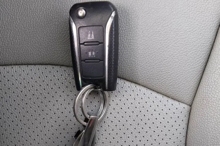 2015 Venucia T70 2.0L 144HP L4 CVT,autocango,china used car exporter,china ev exporter,chinese used car exporter,chinese used ev exporter