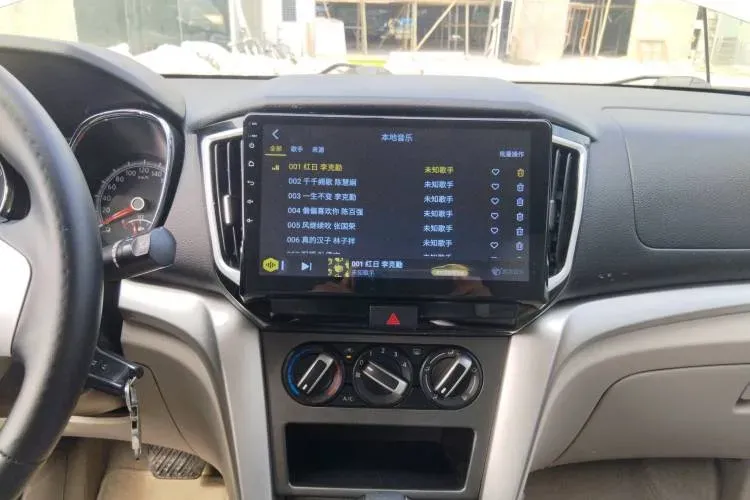 2015 Venucia T70 2.0L 144HP L4 CVT,autocango,china used car exporter,china ev exporter,chinese used car exporter,chinese used ev exporter