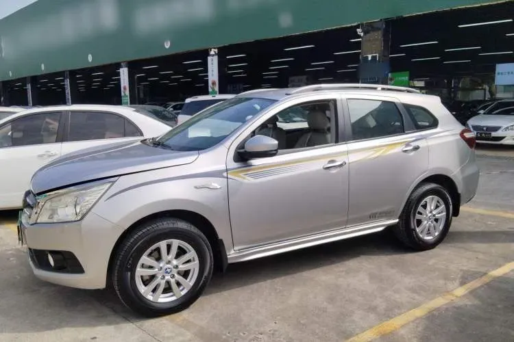 2015 Venucia T70 2.0L 144HP L4 CVT,autocango,china used car exporter,china ev exporter,chinese used car exporter,chinese used ev exporter